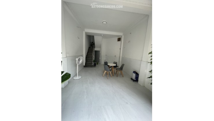 BÁN NHÀ MẶT TIỀN 40M2 4 TẦNG NGANG 4,4M 4 TẦNG DÒNG TIỀN 42T TRƯƠNG HÁN SIÊU Q1 9.9 TỶ